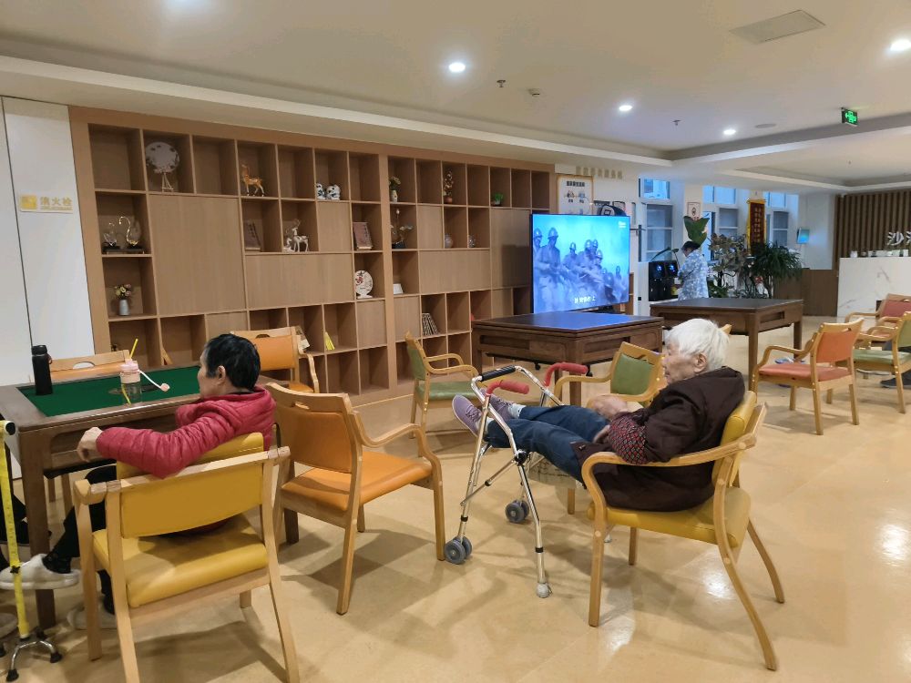 成都武侯区小天竺街养老院推荐优选爱慈莲_笔记本电脑后边散发热气_公路碎石国家标准